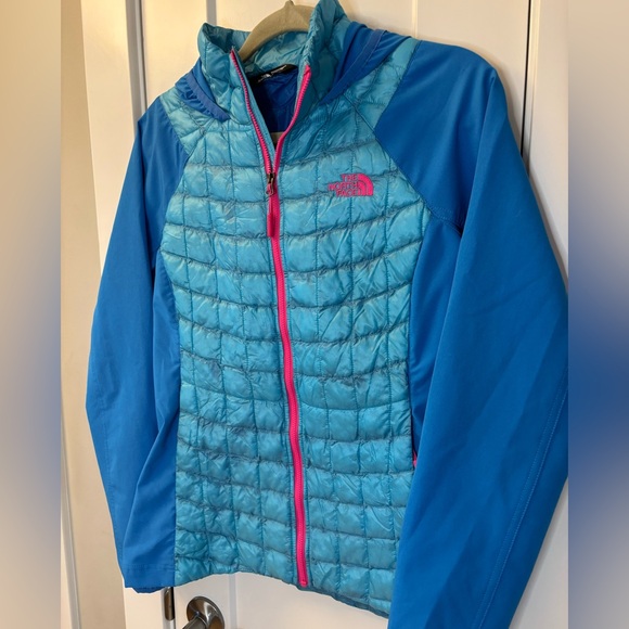 EUC The North Face Lightweight Thermoball Full Zip Teal Hooded Women's Jacket Sm - Picture 2 of 10